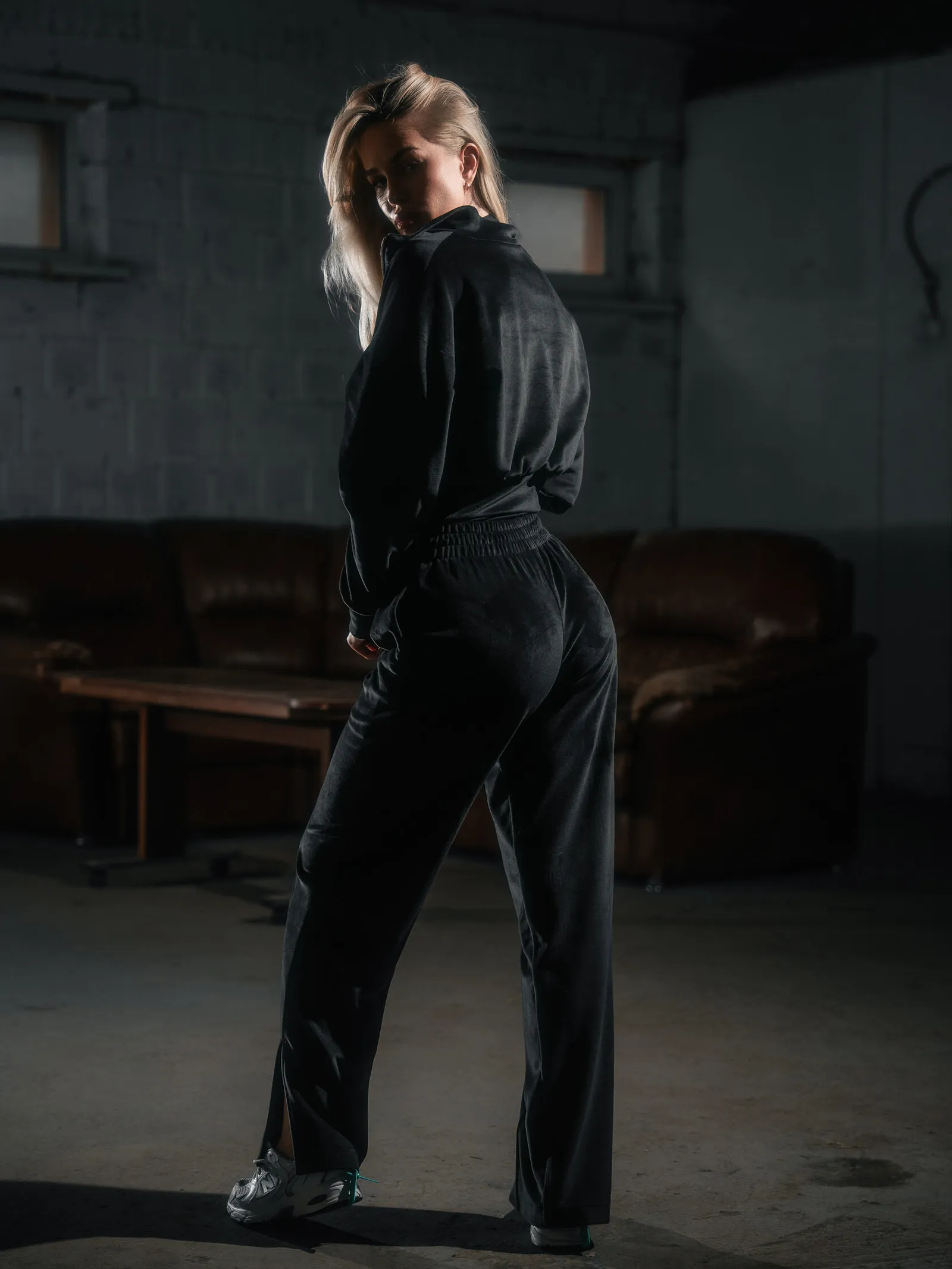 Брюки Wide Velour women`s · Чёрный, фото 4